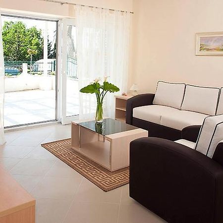 Spacious 1 Bedroom 4 Star Apartment, Mlini Buitenkant foto