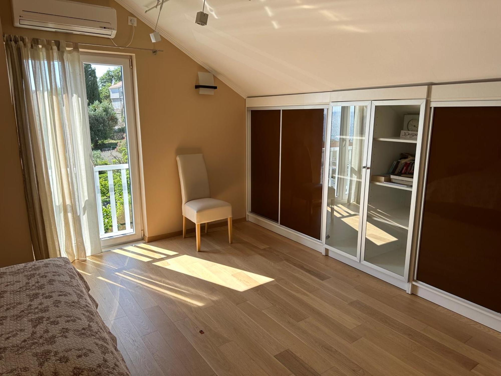 Spacious 1 Bedroom 4 Star Apartment, Mlini Buitenkant foto