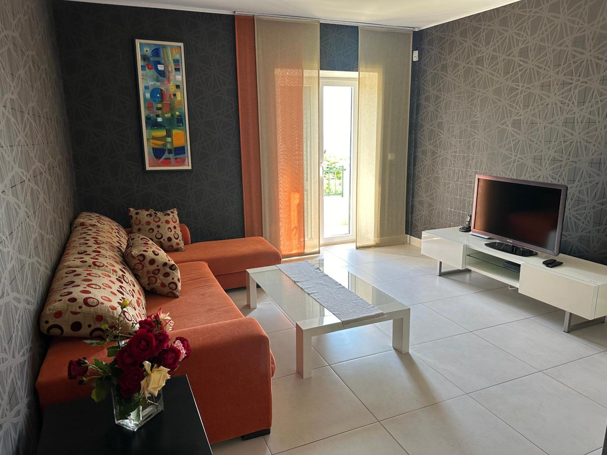 Spacious 1 Bedroom 4 Star Apartment, Mlini Buitenkant foto