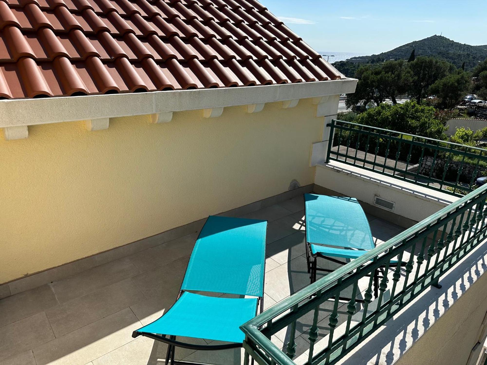 Spacious 1 Bedroom 4 Star Apartment, Mlini Buitenkant foto